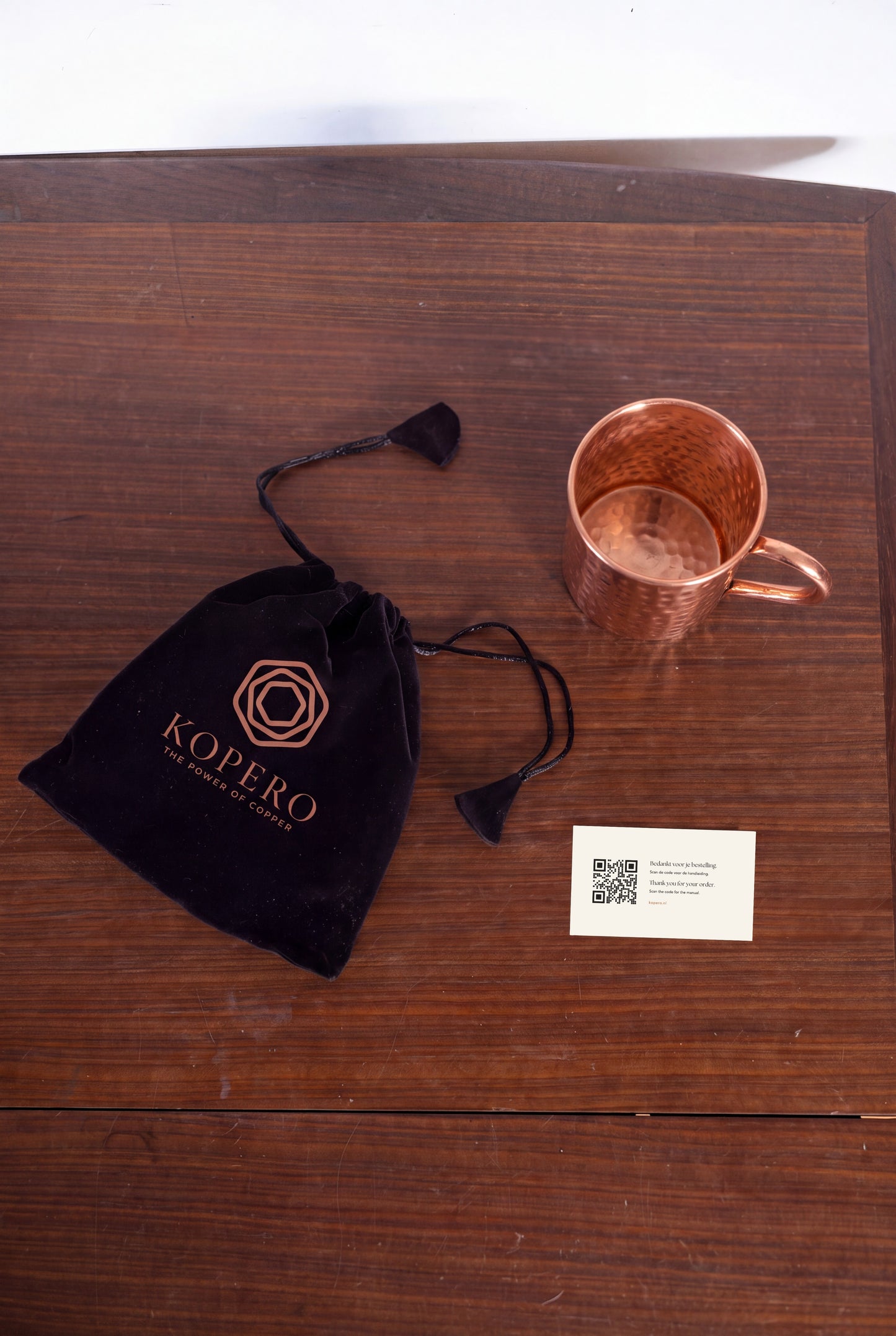 Caneca de cobre Kopero Premium Martelada com bolsa de veludo e cartão de agradecimento