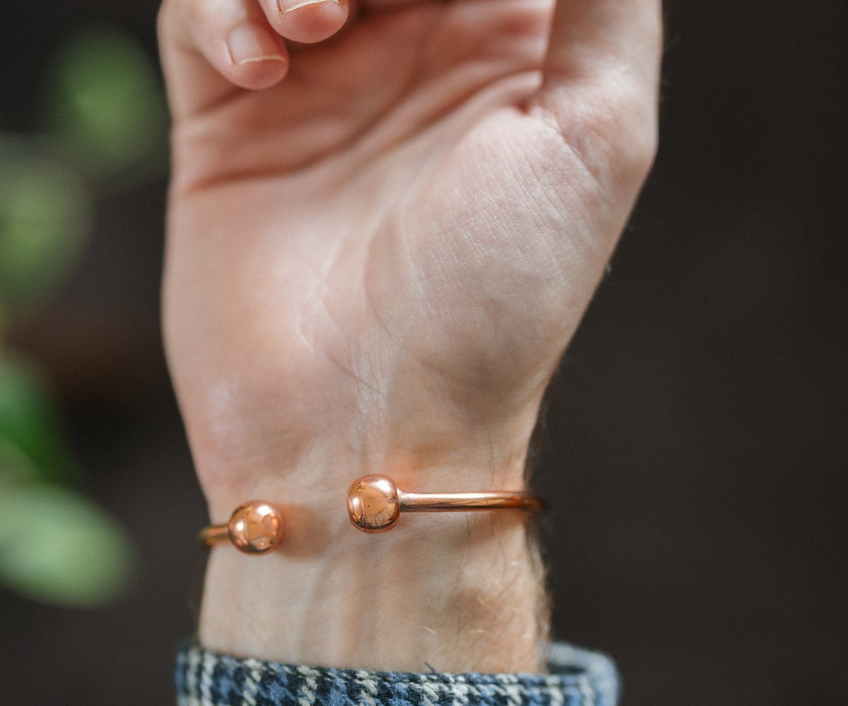 Pulseira de cobre com ou sem ímanes: o que escolhes?