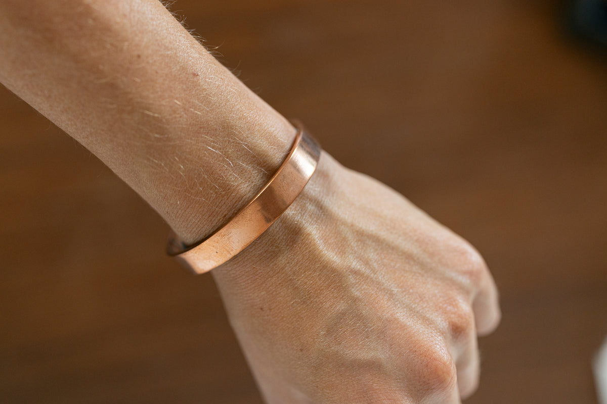 Kopero Premium Pulseira de Cobre Lisa, pulseira de cobre plana e lisa no pulso