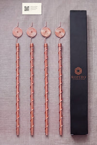 Quatro antenas Kopero Eletrocultura de 60 cm com a embalagem e o cartão do manual