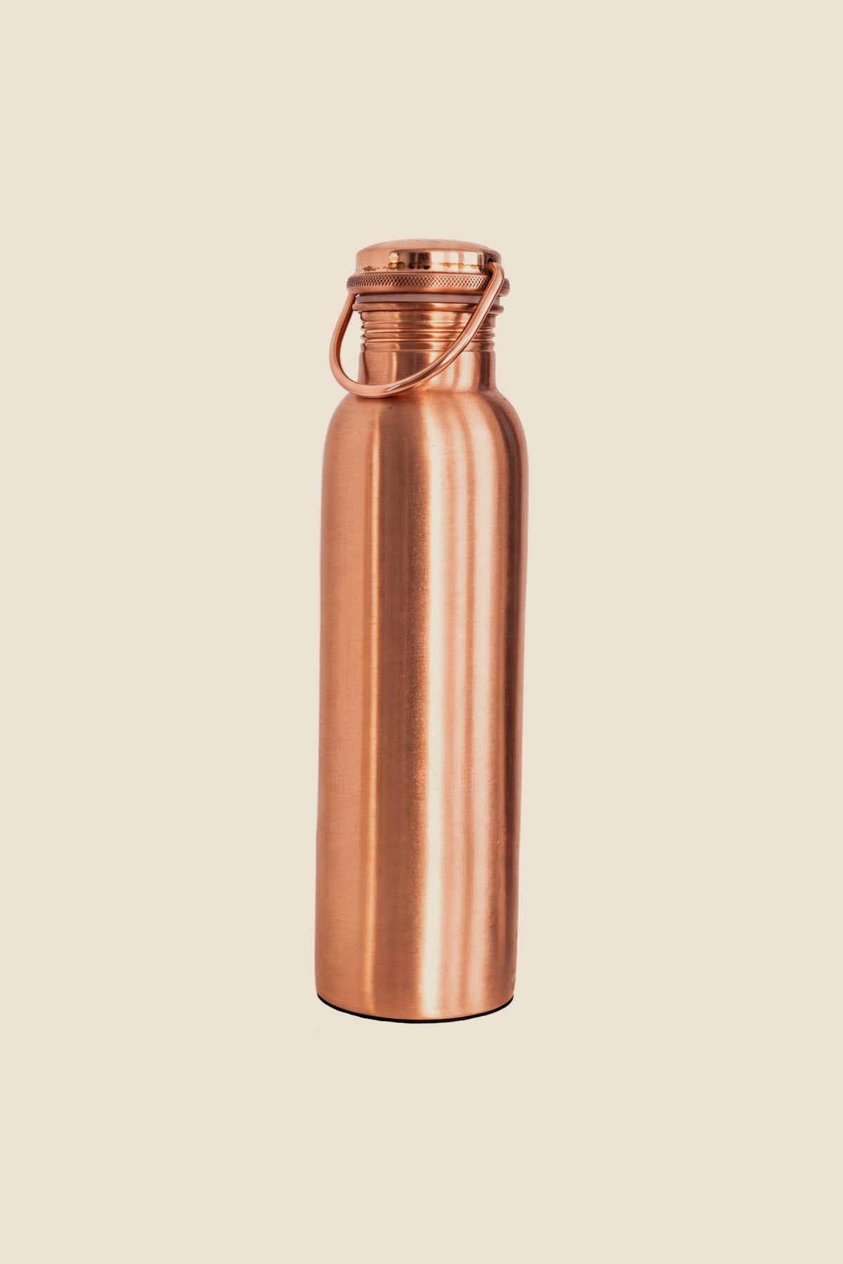 Kopero Garrafa de água de cobre Liso, foto do produto sobre fundo branco